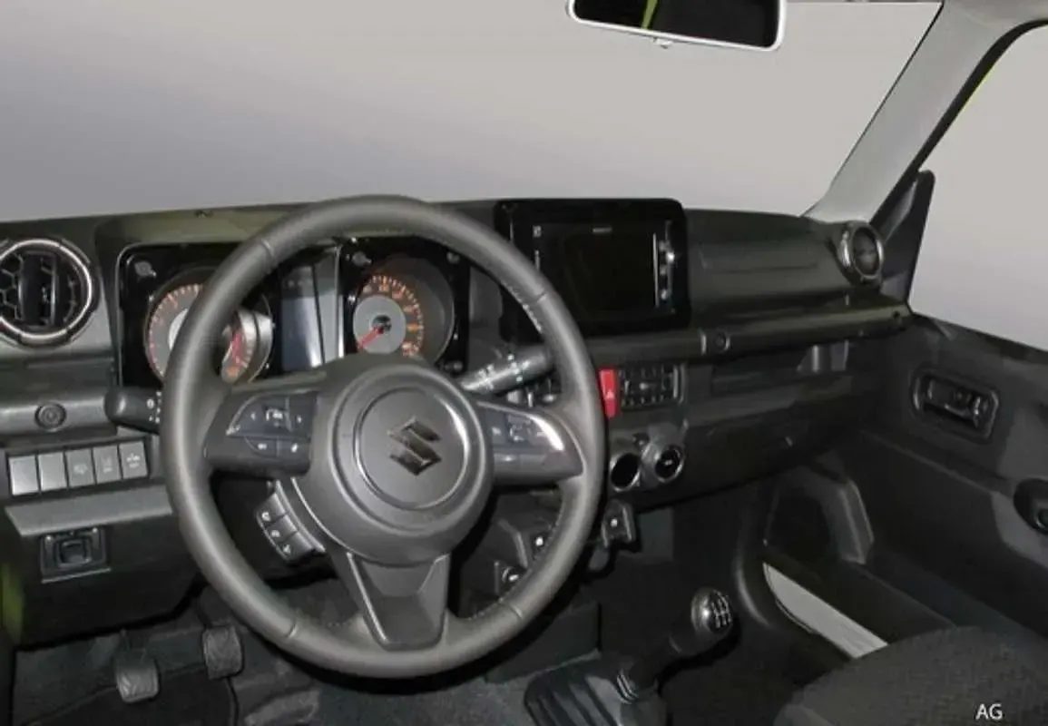 Usado Suzuki Jimny 102 CV (75 kW) 2022 Verde SUV