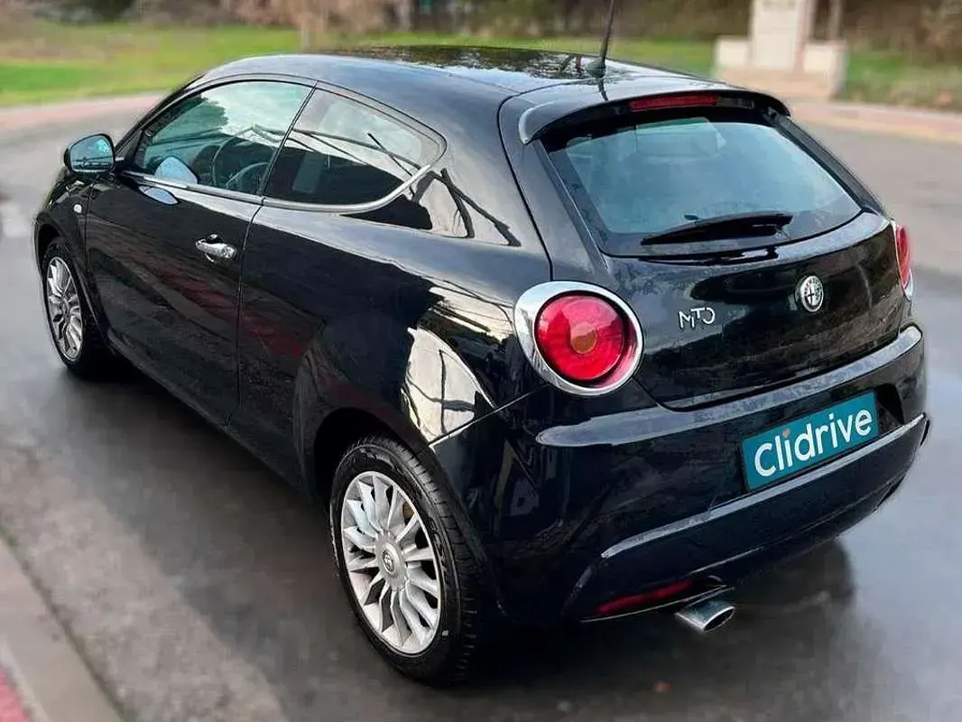 Usado Alfa Romeo MiTo 84 CV (61 kW) 2015 Negro Utilitario