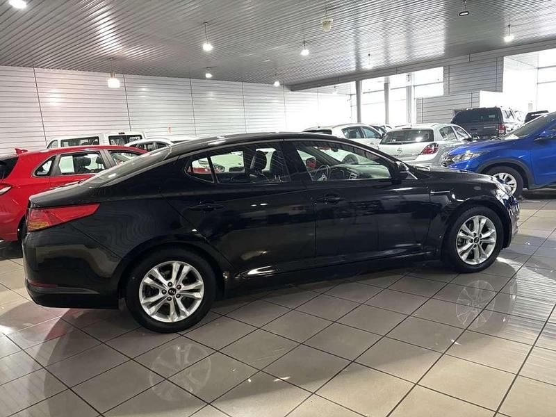 Usado Kia Optima 136 CV (100 kW) 2013 Negro Berlina