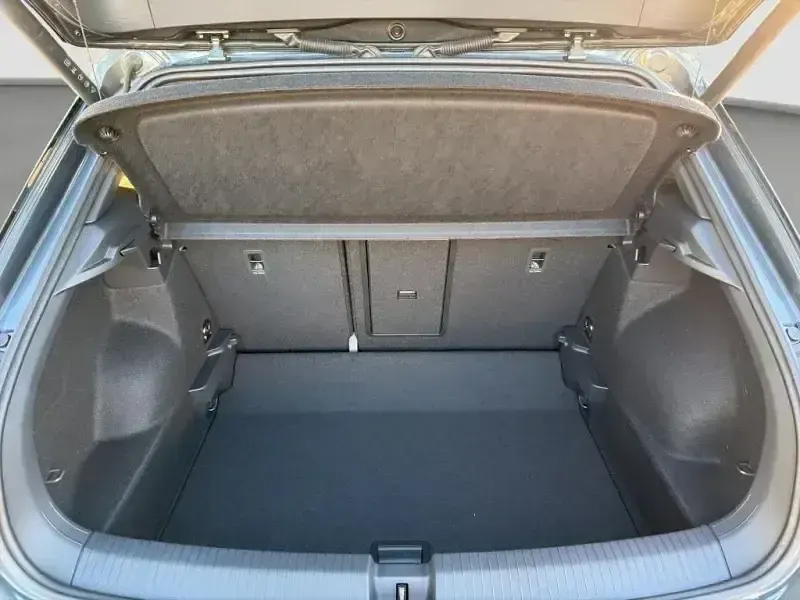 Usado VW T-Roc R-line 150 CV (110 kW) 2023 SUV