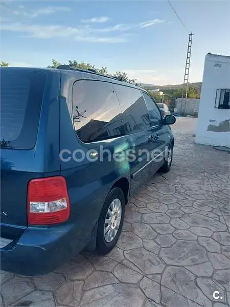 Usado Kia Carnival EX 144 CV (105 kW) 2003 Verde Monovolumen