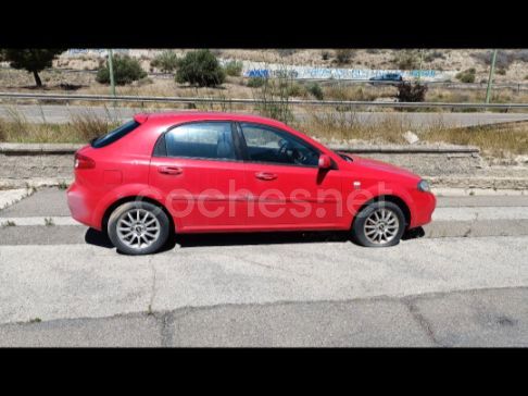 Rojo Usado 2008 Chevrolet Lacetti SX Berlina | 600 € - Imagen 1/4
