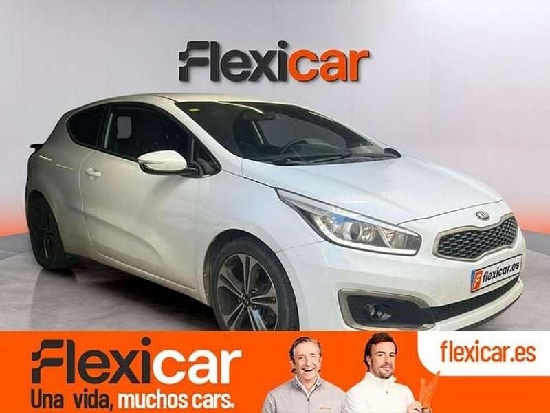 Usado Kia Ceed 101 CV (74 kW) 2018 Blanco Utilitario