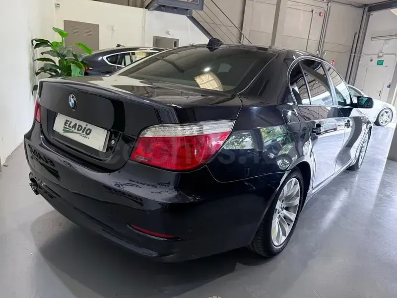 Usado BMW 525 218 CV (160 kW) 2008 Azul Berlina