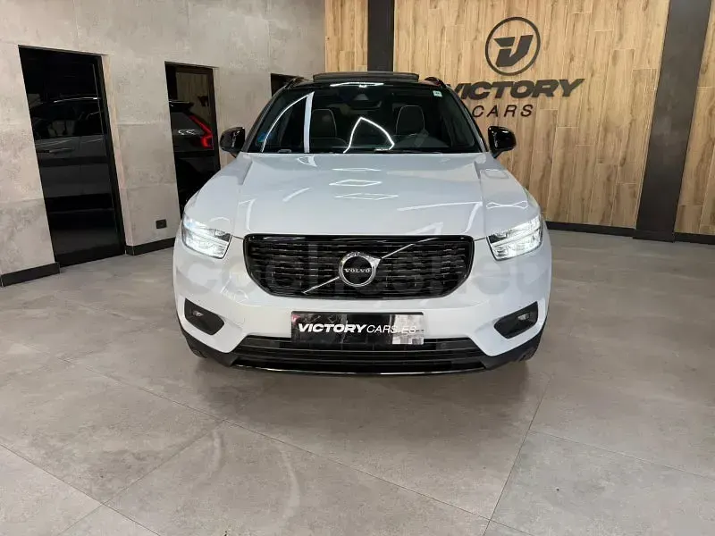Usado Volvo XC40 R-Design 211 CV (155 kW) 2020 Blanco SUV