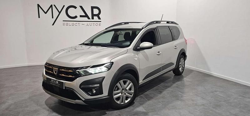 Gris Usado 2022 Dacia Jogger Expression Monovolumen | 17.990 € (Precio justo) - Imagen 1/4