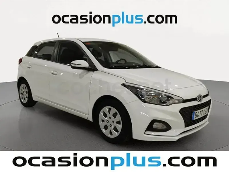 Usado Hyundai i20 75 CV (55 kW) 2019 Blanco Utilitario