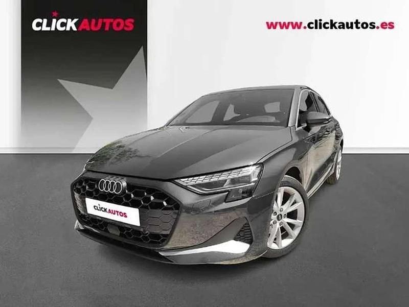 Usado Audi A3 Advanced 116 CV (85 kW) 2025 Gris Berlina