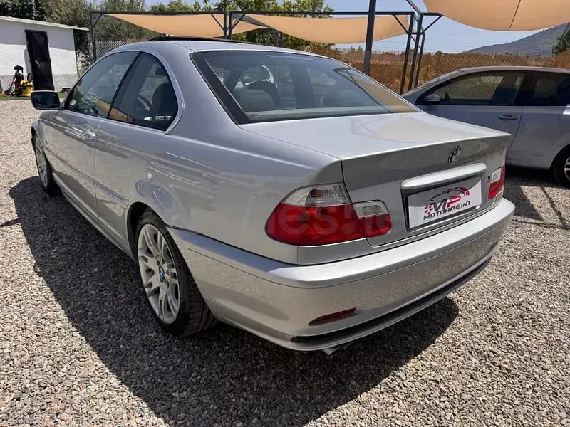 Usado BMW 325 192 CV (141 kW) 2000 Gris / plata Coupe