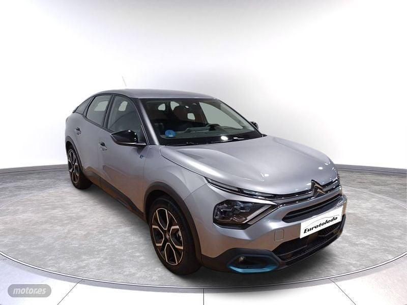 Usado Citroën e-C4 Feel 100 kW (136 CV) 2022 Plateado Berlina