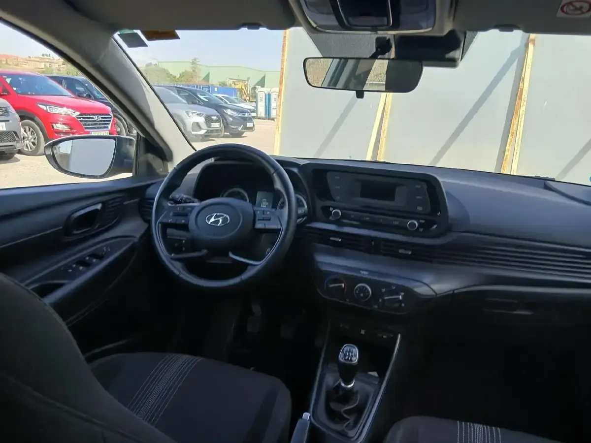 Usado Hyundai i20 101 CV (74 kW) 2021 Blanco Utilitario