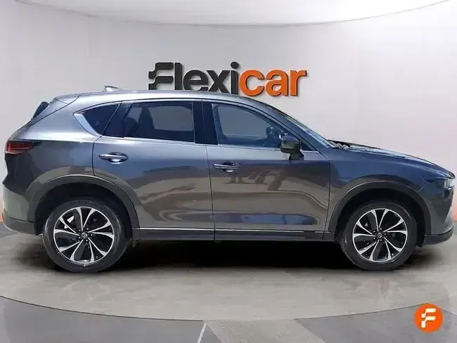Usado Mazda CX-5 Exclusive-Line 165 CV (121 kW) 2023 Gris / plata SUV