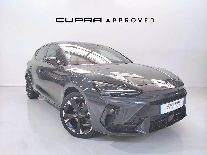 Usado Cupra Leon 150 CV (110 kW) 2024 Gris / plata Berlina