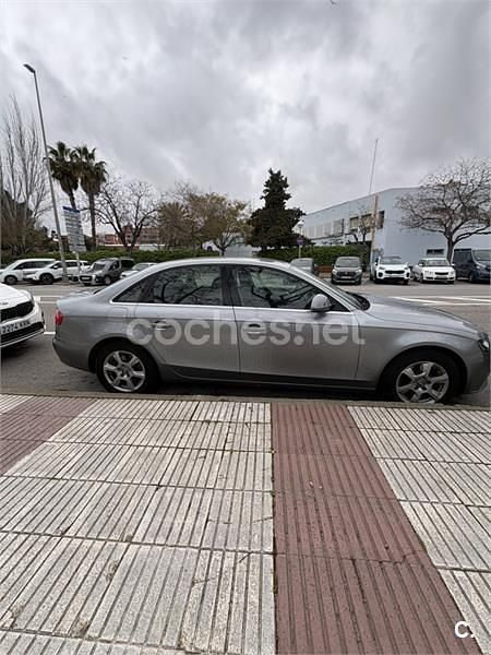 Usado Audi A4 120 CV (88 kW) 2009 Gris / plata Berlina