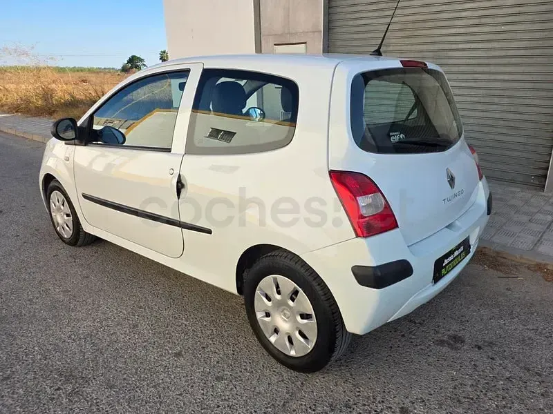 Usado Renault Twingo Authentique 76 CV (55 kW) 2011 Blanco Utilitario