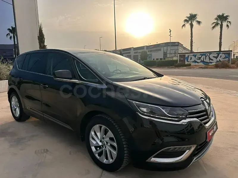 Usado Renault Espace Zen 160 CV (117 kW) 2016 Negro Monovolumen