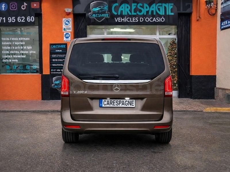 Usado Mercedes V200 Executive 136 CV (100 kW) 2015 Beige Monovolumen