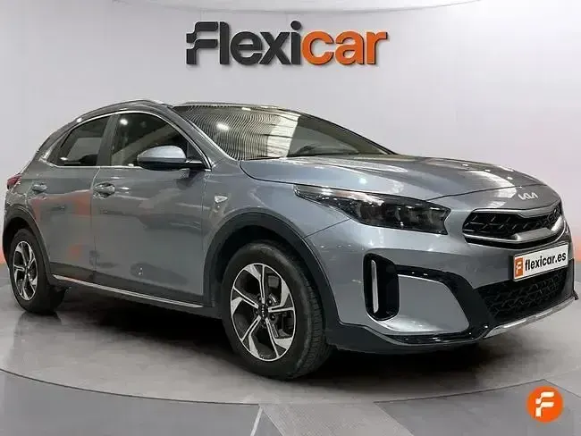 Usado Kia XCeed 160 CV (117 kW) 2023 Gris SUV
