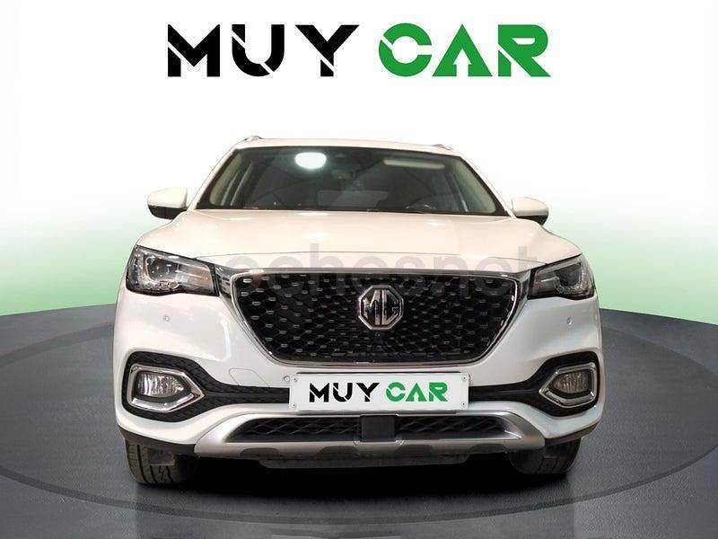 Begagnad MG HS Luxury 162 HK (119 kW) 2023 Vit SUV