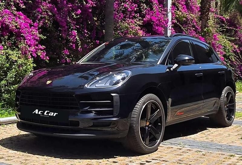 Begagnad Porsche Macan 245 HK (180 kW) 2020 Svart SUV