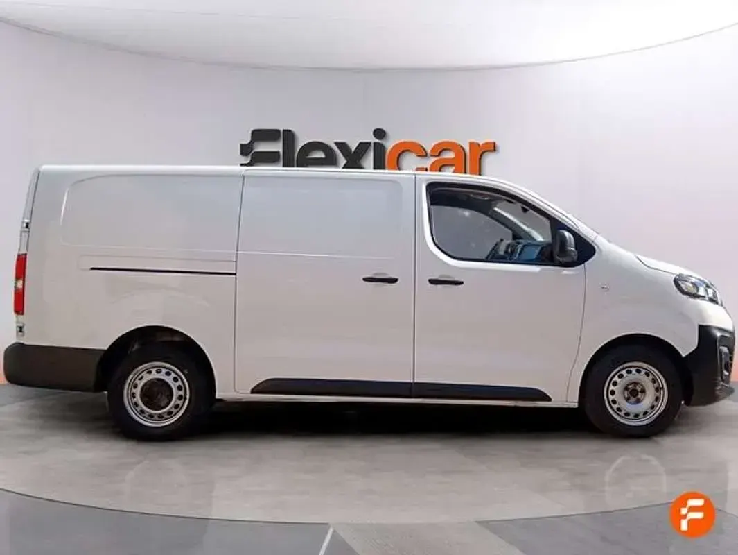 Usado Opel Vivaro 101 CV (74 kW) 2023 Blanco Monovolumen