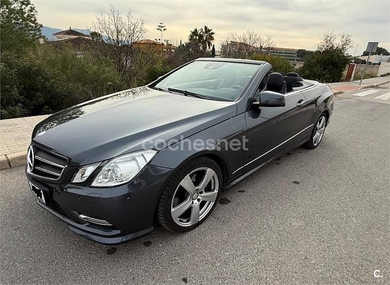 Usado Mercedes E220 Avantgarde 170 CV (125 kW) 2013 Gris / plata Descapotable