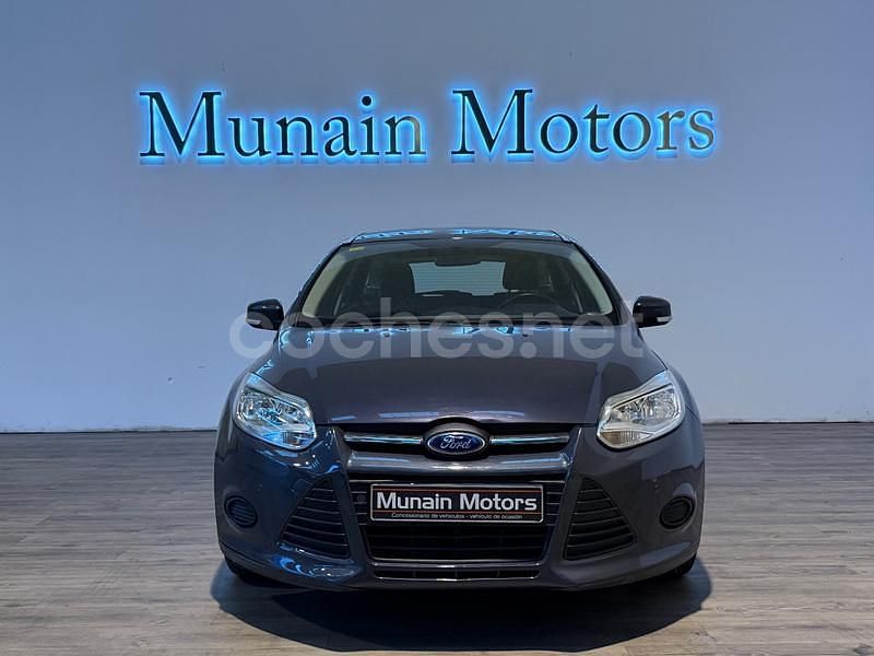 Usado Ford Focus Trend 95 CV (69 kW) 2013 Azul Familiar