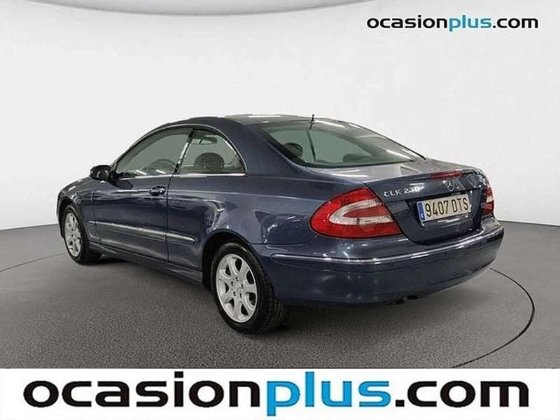 Usado Mercedes CLK200 170 CV (125 kW) 2005 Azul Coupe
