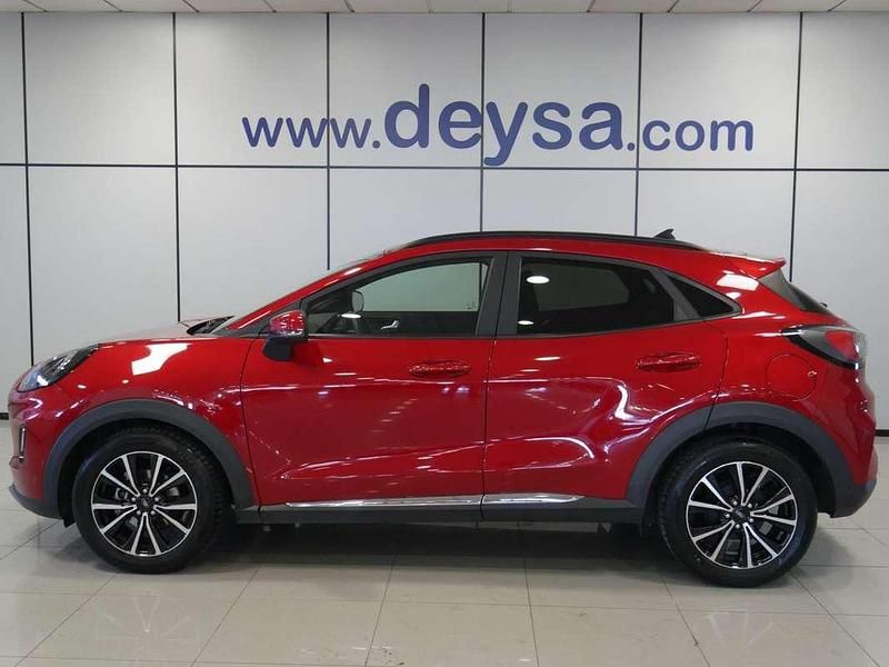 Usado Ford Puma Titanium 125 CV (91 kW) 2022 Rojo SUV