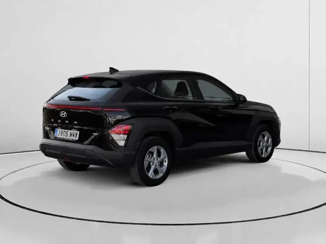 Usado Hyundai Kona 141 CV (103 kW) 2024 Negro SUV