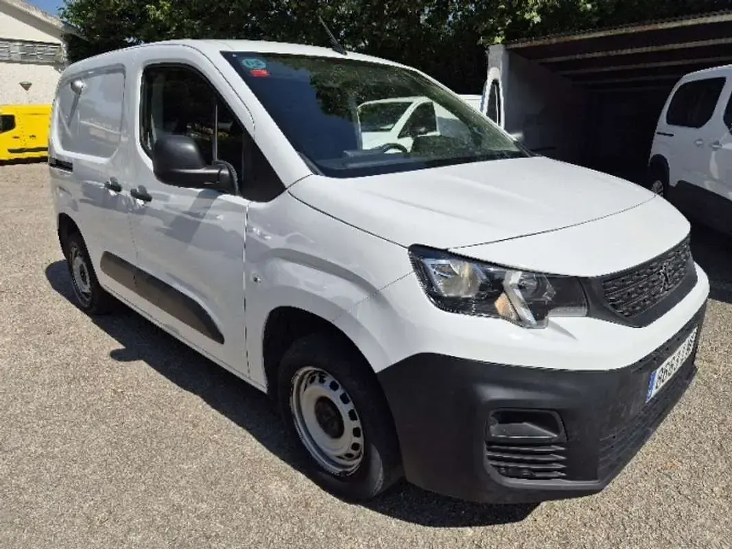 Usado Peugeot Partner S 100 CV (73 kW) 2021 Blanco Monovolumen