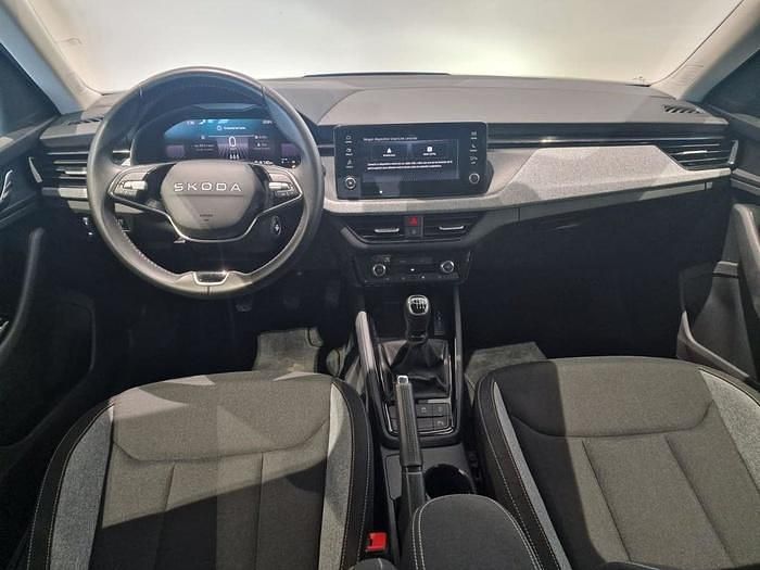 Usado Skoda Kamiq Selection 115 CV (84 kW) 2025 Azul SUV