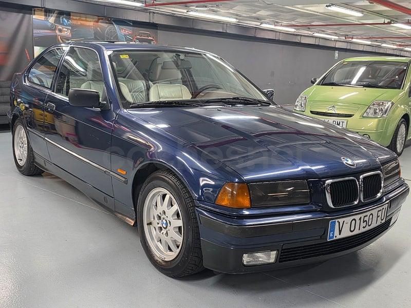 Usado BMW 318 140 CV (102 kW) 1997 Azul Berlina