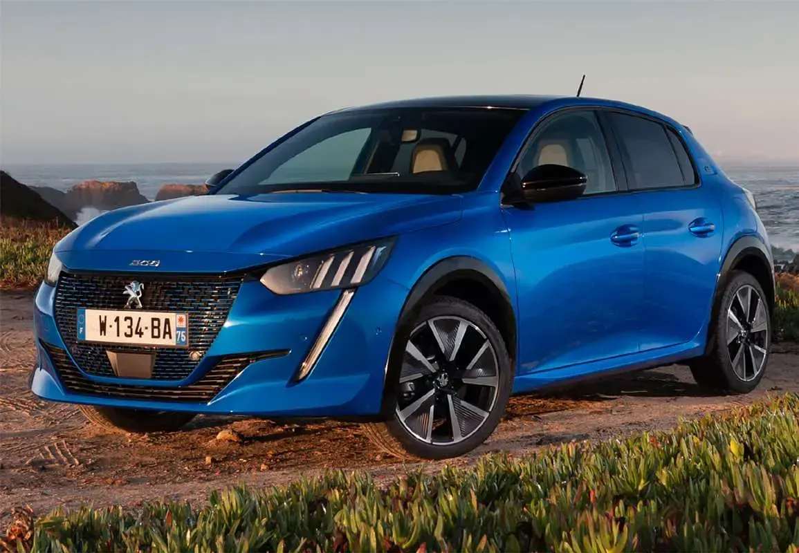 Usado Peugeot e-208 GT 100 kW (136 CV) 2021 Azul Utilitario