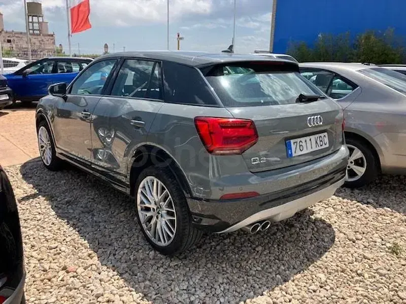 Usado Audi Q2 Design 190 CV (139 kW) 2017 Gris / plata SUV