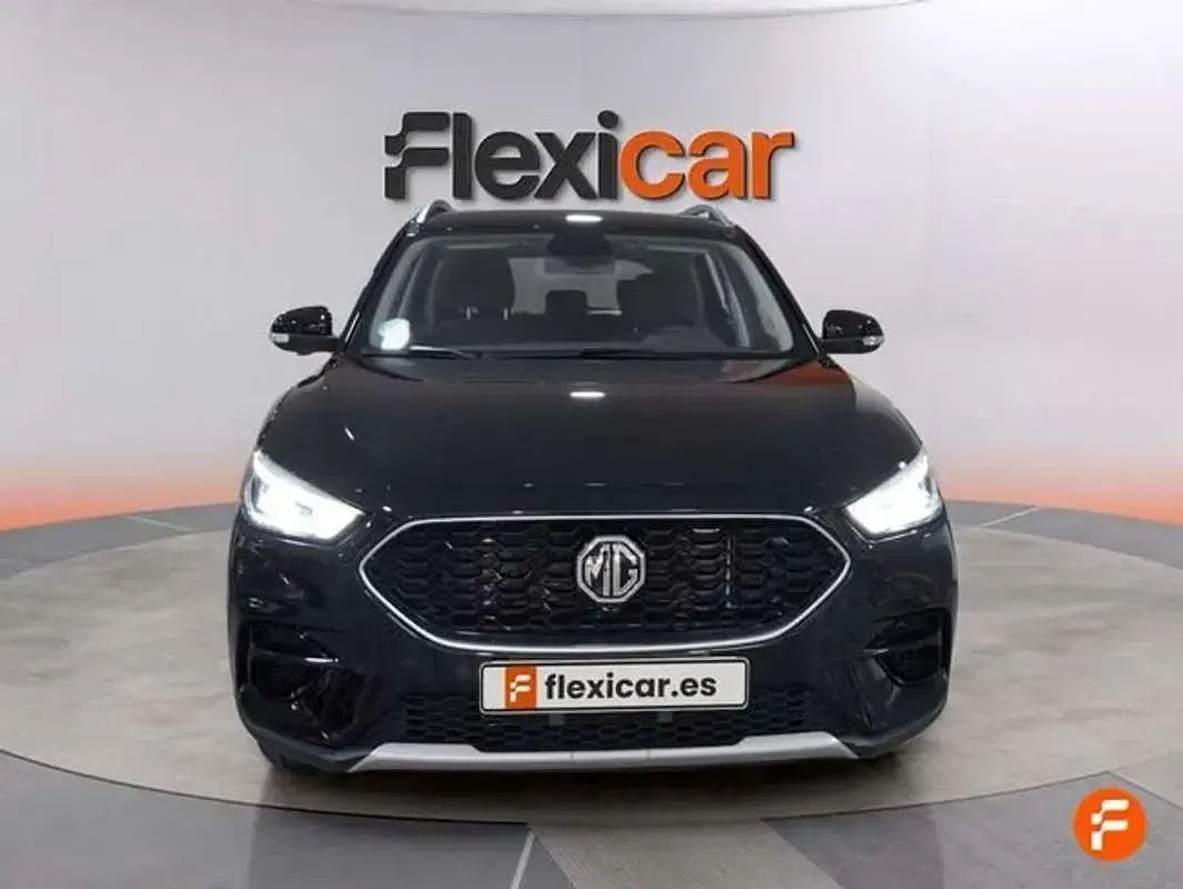 Usado MG ZS Comfort 106 CV (77 kW) 2023 Negro SUV