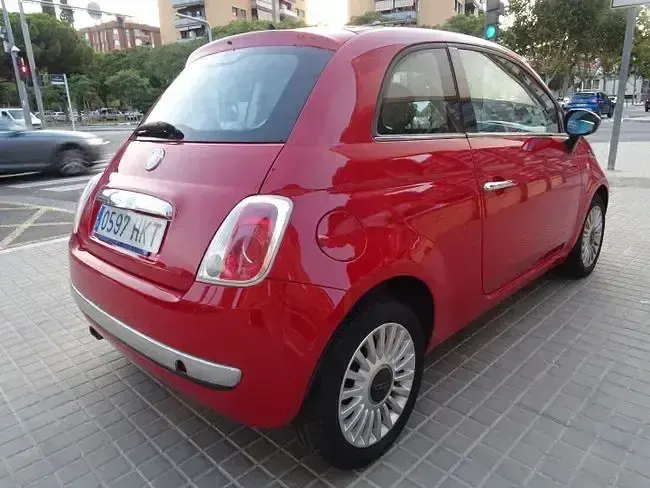 Usado Fiat 500 Lounge 69 CV (50 kW) 2012 Rojo Utilitario