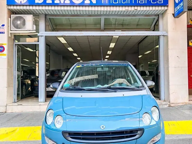 Usado Smart ForFour Pure 64 CV (47 kW) 2006 Azul Utilitario