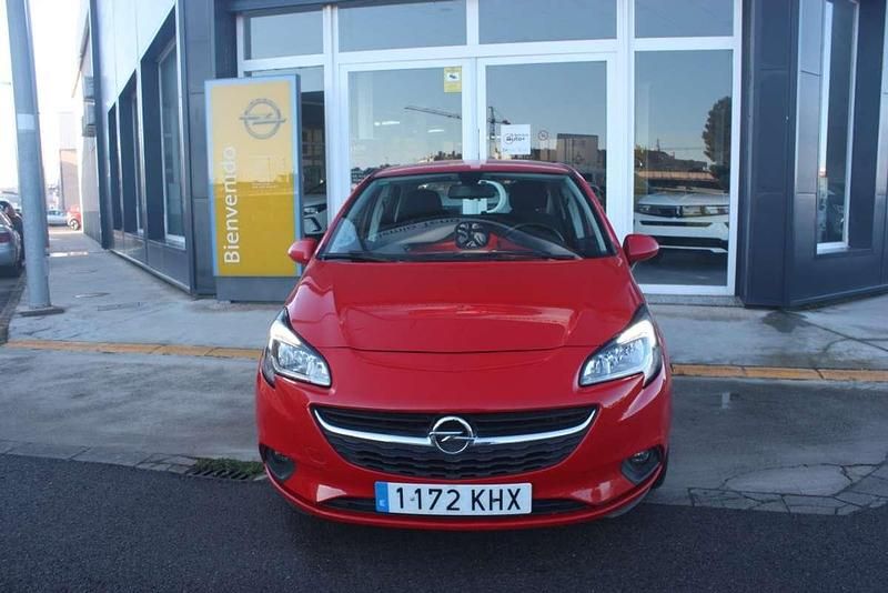 Usado Opel Corsa Selective 90 CV (66 kW) 2018 Rojo Utilitario