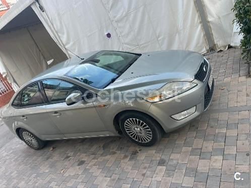 Gris / plata Usado 2009 Ford Mondeo Berlina | 4800 € (Precio justo) - Imagen 1/4