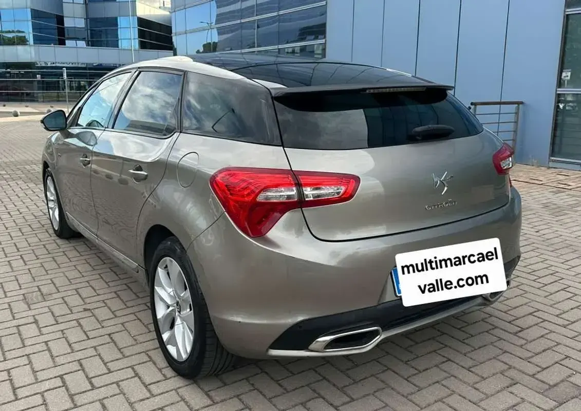 Usado Citroën DS5 200 CV (147 kW) 2013 Beige Utilitario