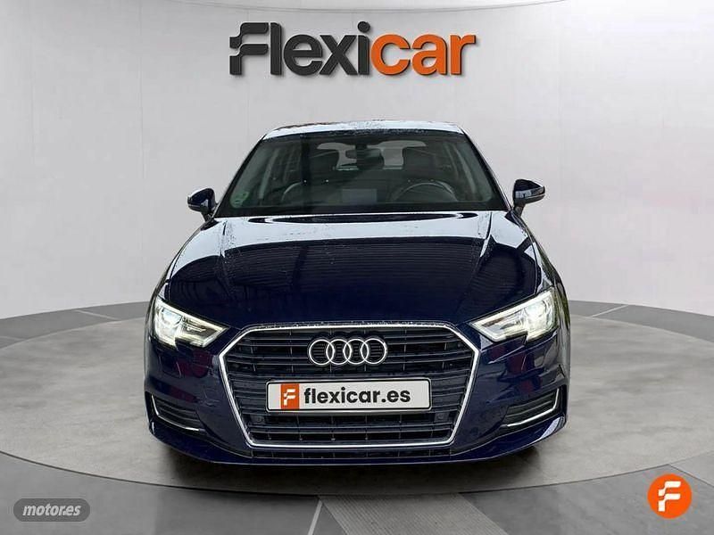 Usado Audi A3 116 CV (85 kW) 2017 Azul Berlina
