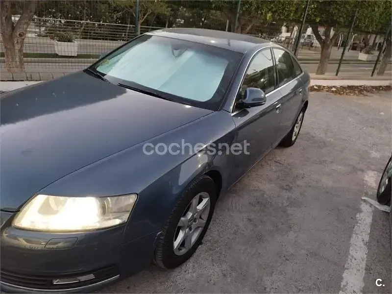 Käytetty Audi A6 170 HP (125 kW) 2009 Sininen Sedan