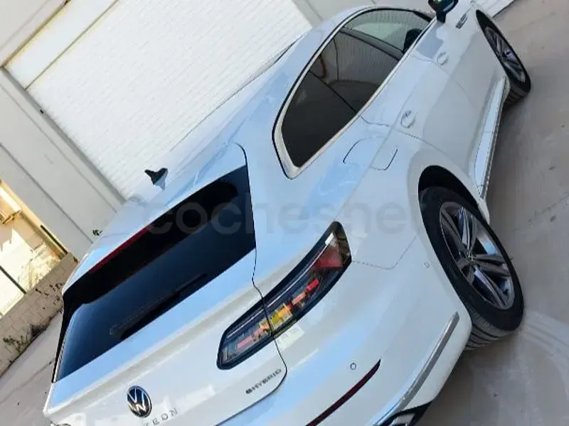 Usado VW Arteon R-line 218 CV (160 kW) 2021 Gris / plata Familiar