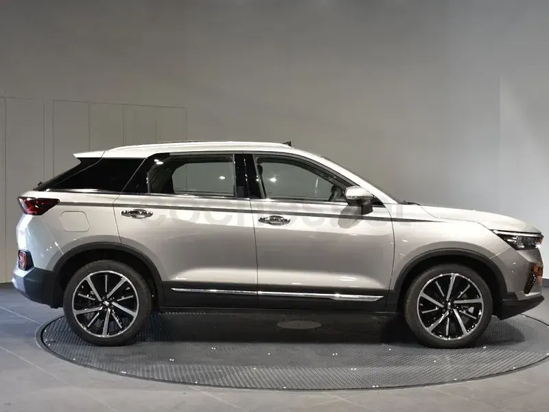 Nuevo Bestune T77 160 CV (117 kW) 2026 Gris / plata SUV