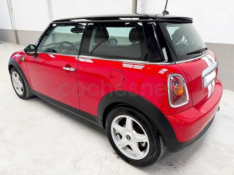 Usado Mini Cooper 122 CV (89 kW) 2010 Rojo Utilitario