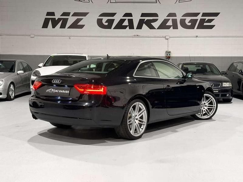 Usado Audi A5 Ambiente 211 CV (155 kW) 2012 Negro Coupe
