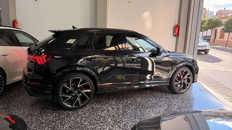 Usado Audi RS Q3 401 CV (294 kW) 2021 Negro SUV
