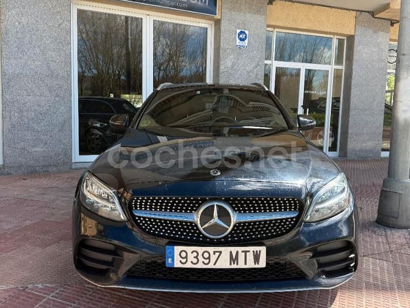 Usado Mercedes C220 194 HP (142 kW) 2021 Preto Carrinha