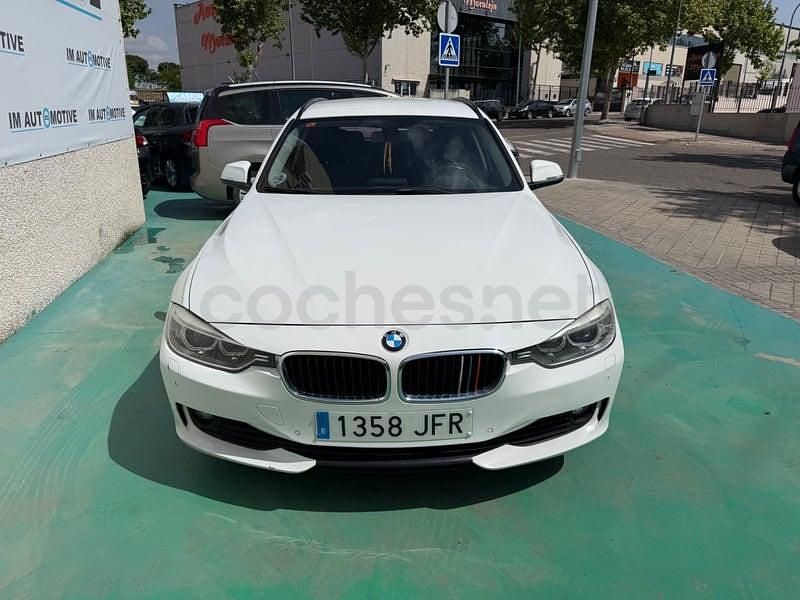 Usado BMW 318 150 CV (110 kW) 2015 Blanco Familiar